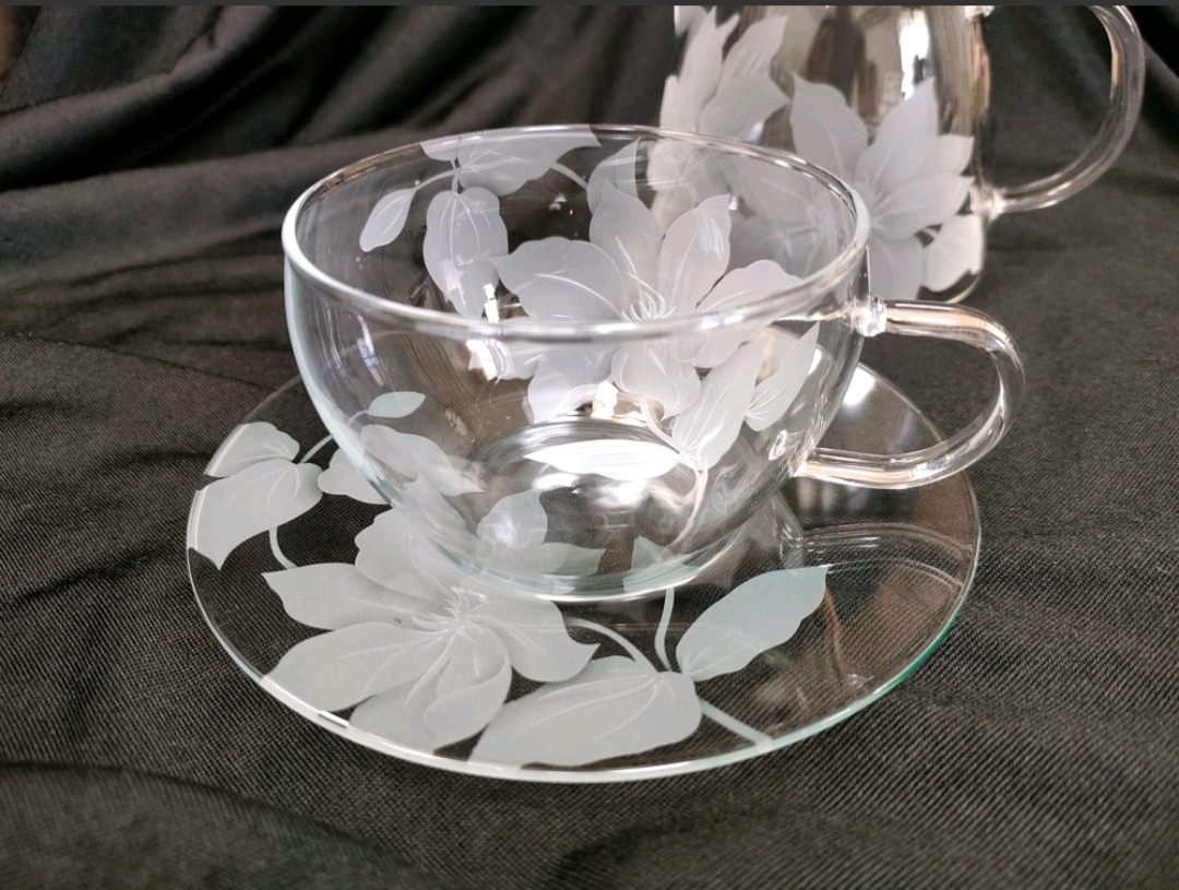 クレマチスティーカップソーサー